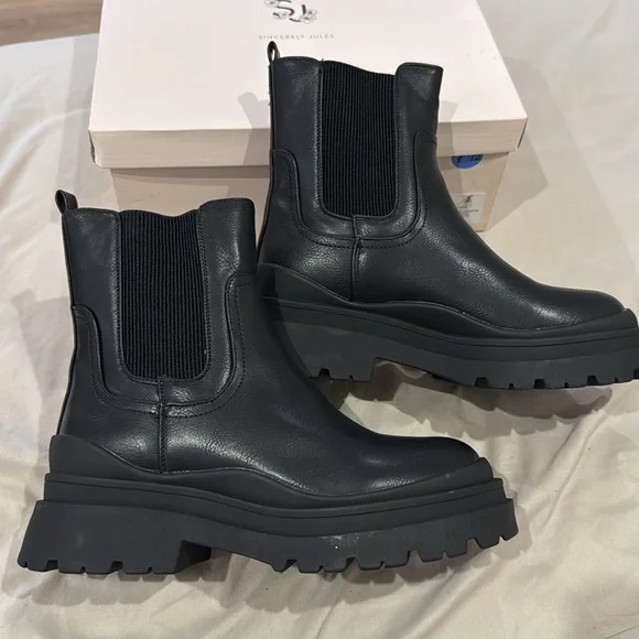 Chuncky Sincerly Jules Boots - Picture 2 of 4